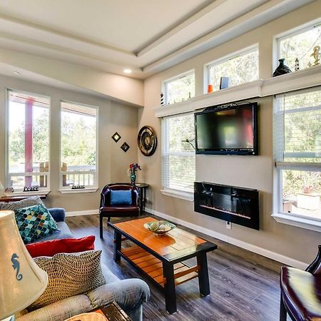 Ocean Shores Retreat With Porch And Canal Views! Kültér fotó