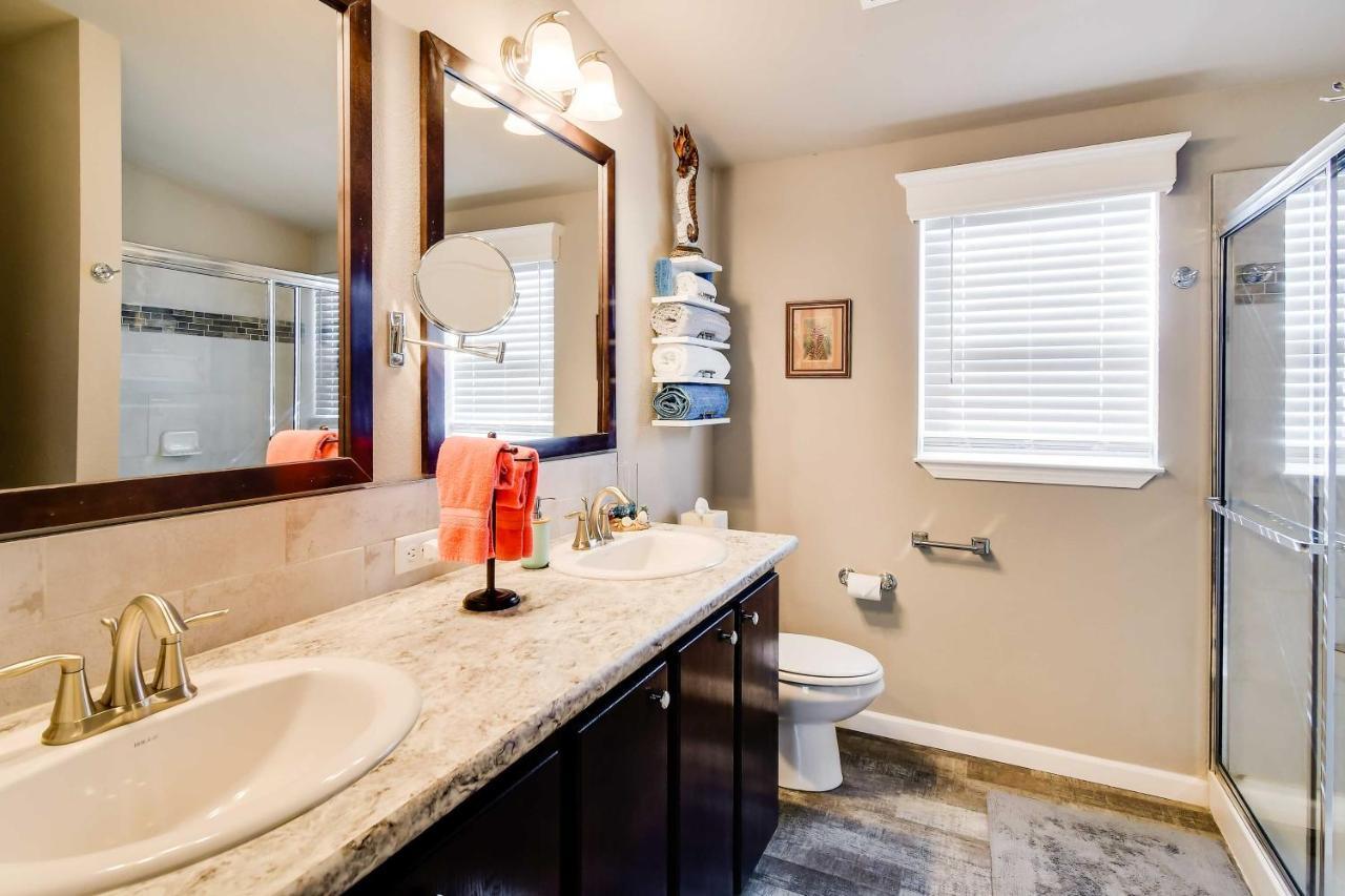 Ocean Shores Retreat With Porch And Canal Views! Kültér fotó